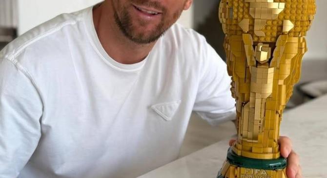 OB体育网址 -梅西发动态，展示乐高版大力神杯！