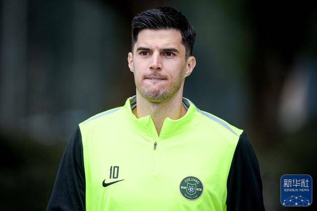 足球丨浙江职业俱乐部举行媒体开放日活动